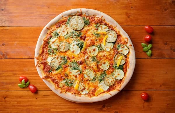 12. Pizza Vegetariana