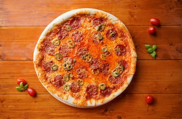 19. Pizza Al Salame di Peperony